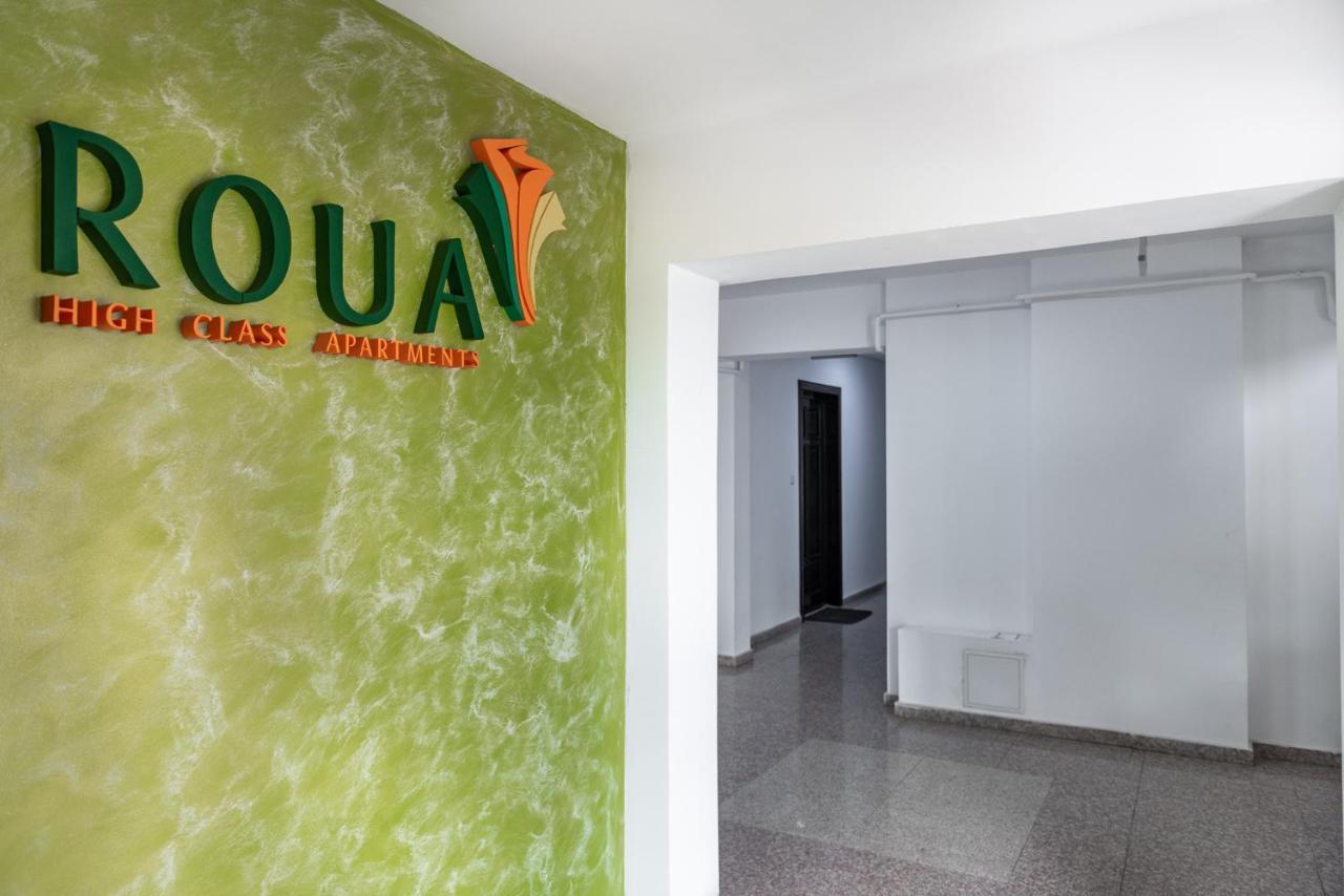 Dreamgarden Airport Apartment & Secure Parking & Airport Shuttle Яш Екстериор снимка
